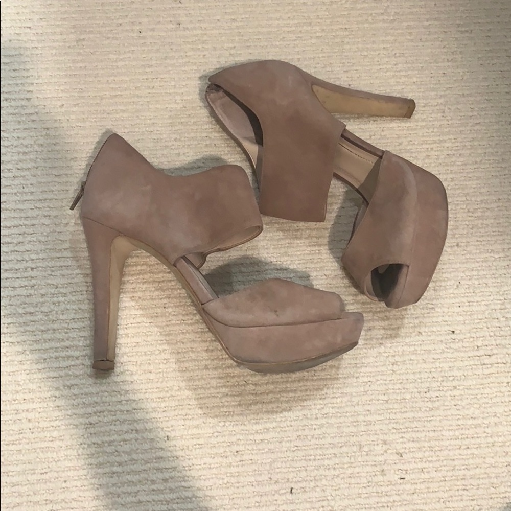 BCBG strapping nude heel